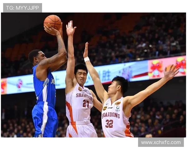 2015年CBA季后赛北京队对阵山东队的精彩对决回顾与分析