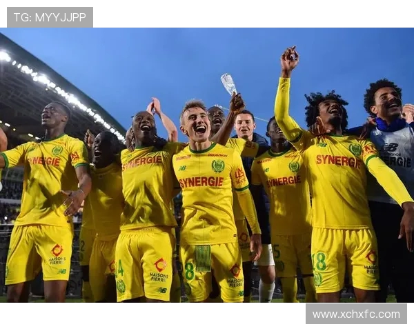 卡昂与昂热的激烈对决揭示法甲新赛季的竞争格局与球队实力分析